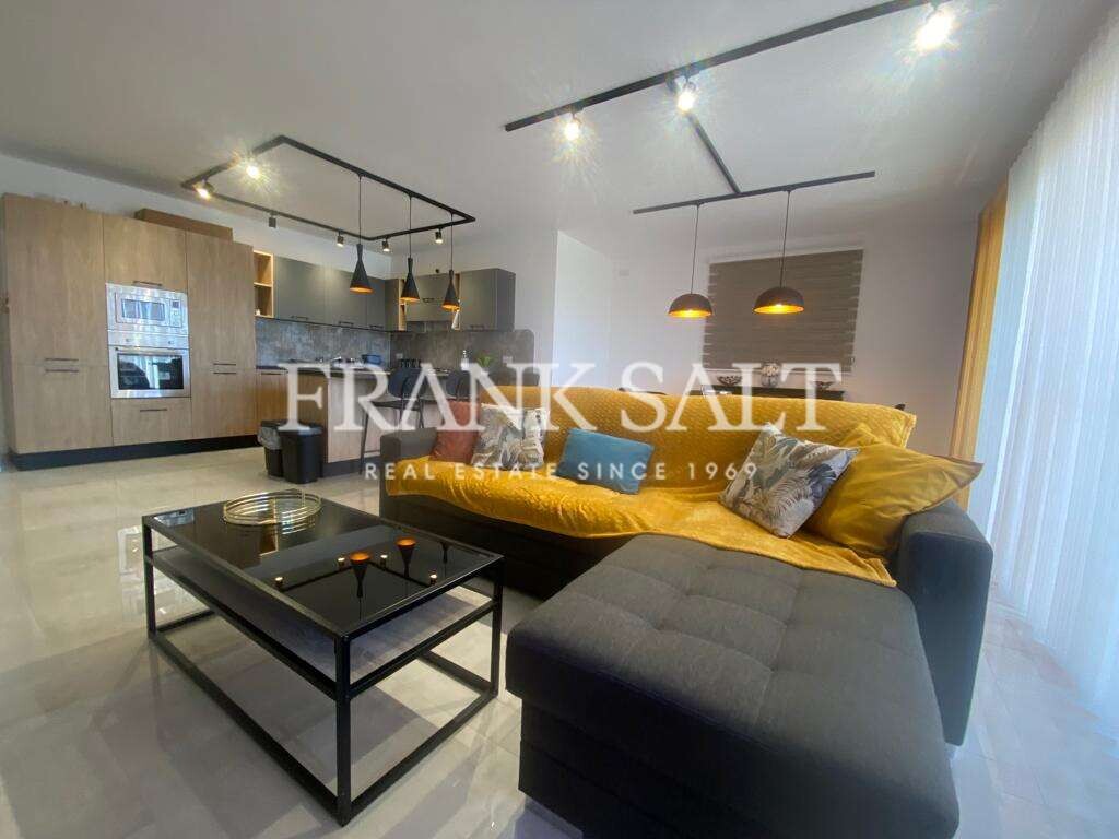 3 bedrooms Apartment in Zurrieq, Malta No. 6404