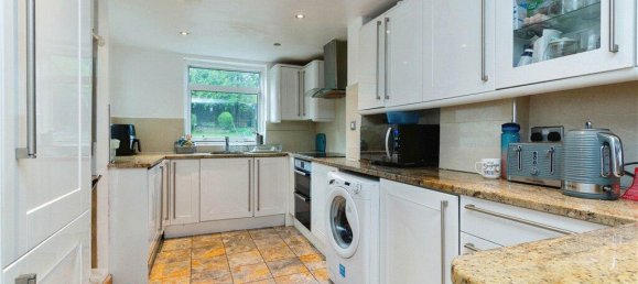 4 bedrooms House in South Croydon, United Kingdom No. 7973 24