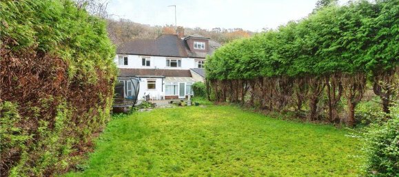 4 bedrooms House in South Croydon, United Kingdom No. 7973 43