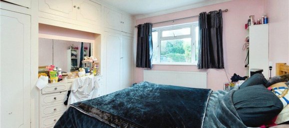 4 bedrooms House in South Croydon, United Kingdom No. 7973 11