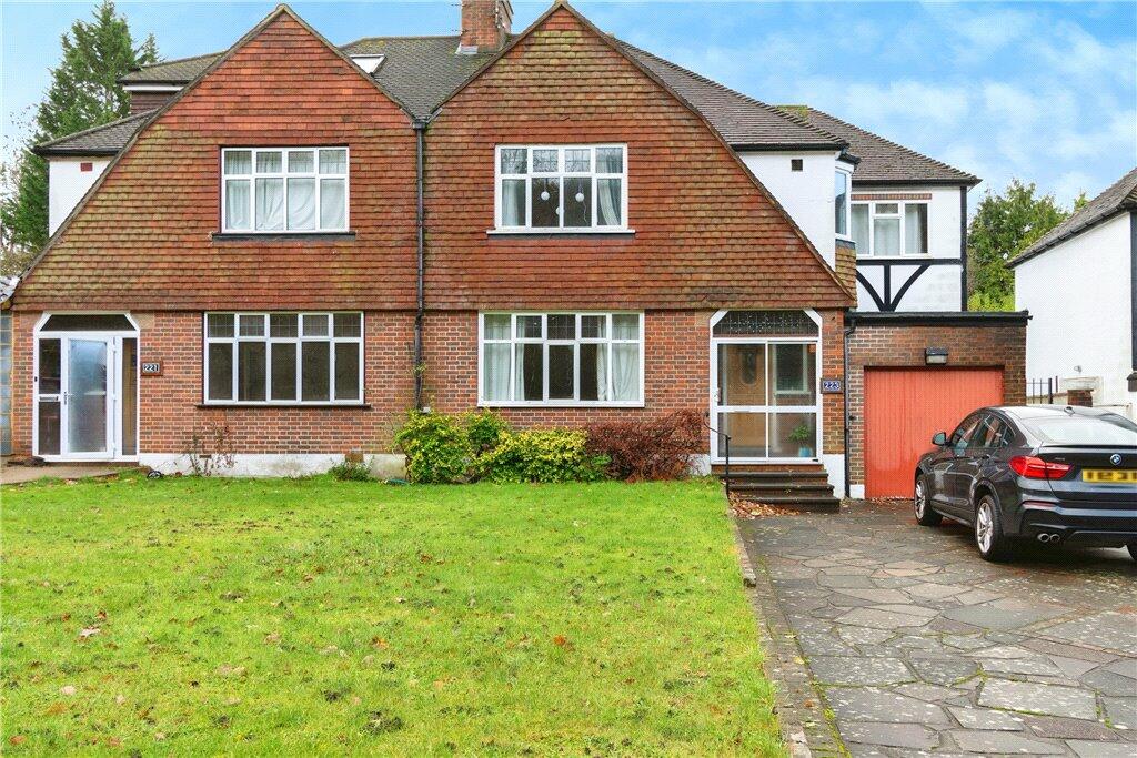 4 bedrooms House in South Croydon, United Kingdom No. 7973