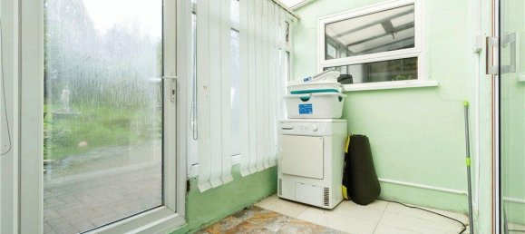 4 bedrooms House in South Croydon, United Kingdom No. 7973 39