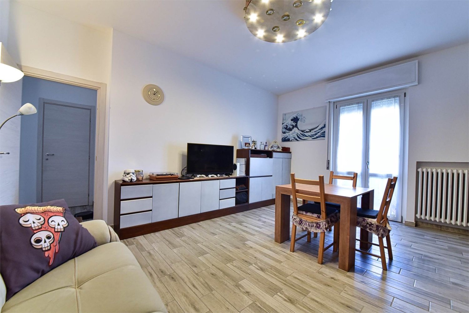 Apartamento de 2 dormitorios en Cislago, Italy No. 269200