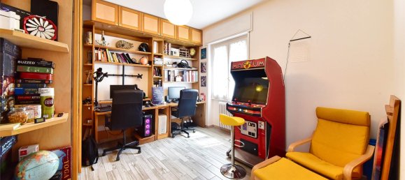 Apartamento de 2 dormitorios en Cislago, Italy No. 269200 11