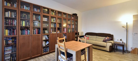 Apartamento de 2 dormitorios en Cislago, Italy No. 269200 2