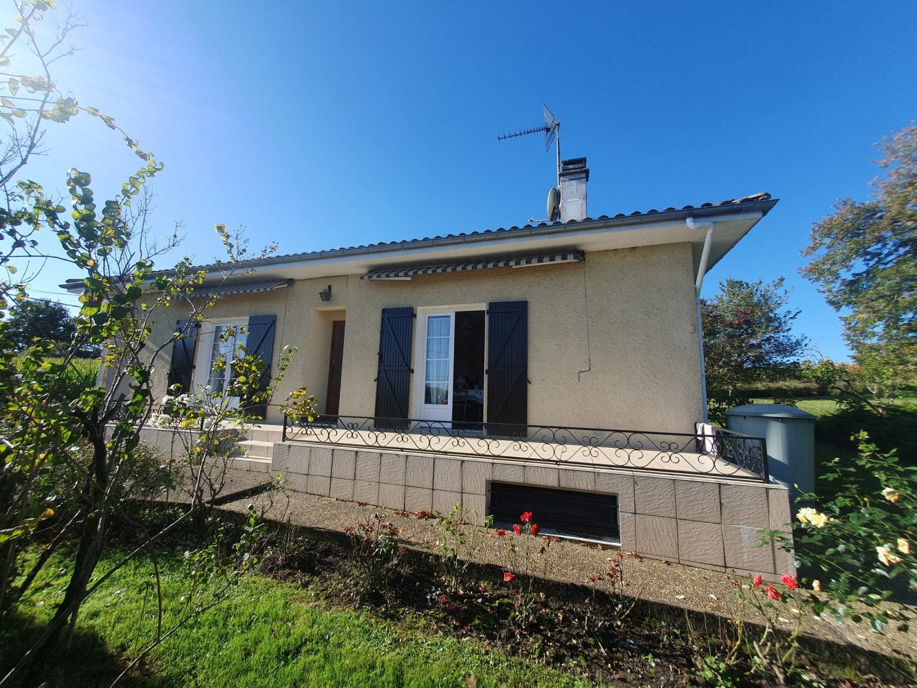 3 bedrooms House in Hagetmau, France No. 98885