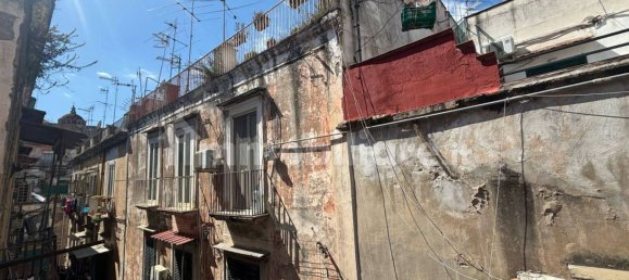 2 bedrooms Apartment in Naples, Italy No. 273437 13