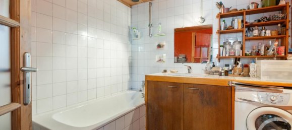 1 bedroom Apartment in Montreuil, France No. 172345 12