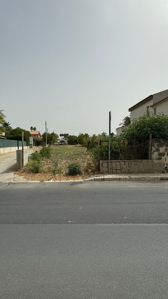 Grundstück in Comiso, Italy 998m², Nr. 252092