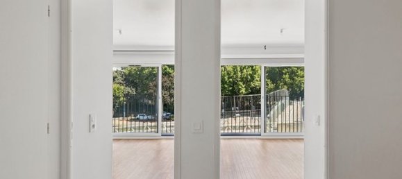 3 bedrooms Apartment in Pantin, France No. 359304 10