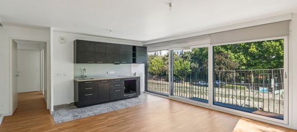 3 bedrooms Apartment in Pantin, France No. 359304 4