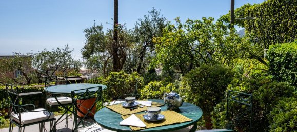 10 rooms Villa in Genoa, Italy No. 146734 9