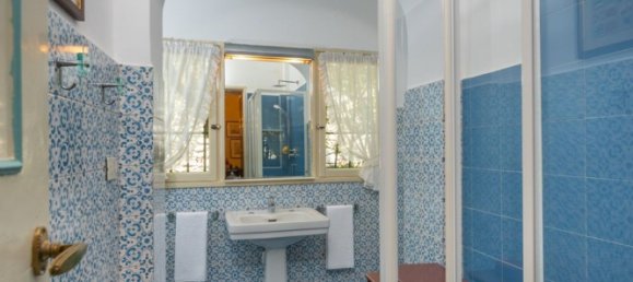 10 rooms Villa in Genoa, Italy No. 146734 24