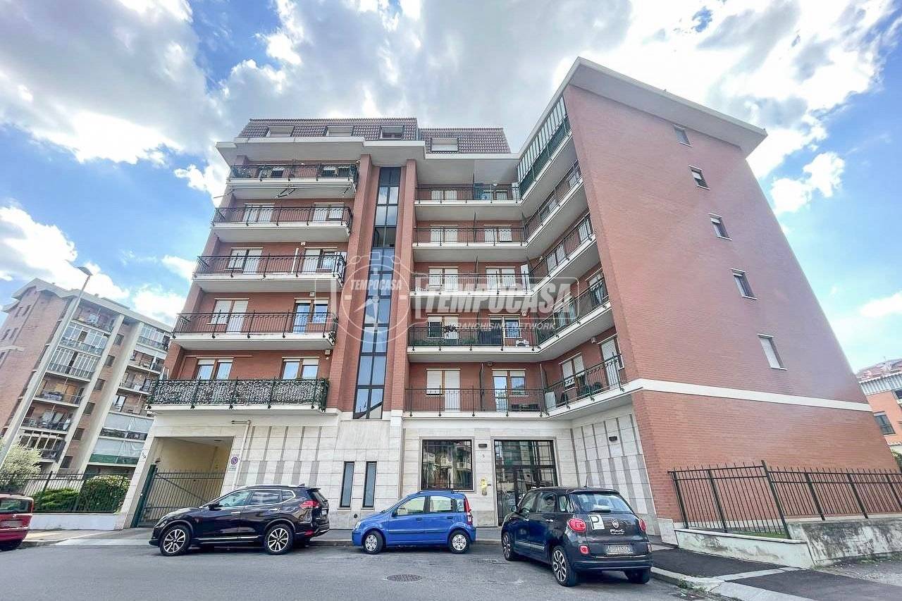 1 غرف نوم شقة في Turin, Italy رقم 278978