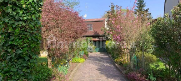 4 Schlafzimmer Villa in Arese, Italy, Nr. 303523 10