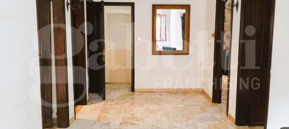 9 rooms House in Chioggia, Italy No. 71864 6