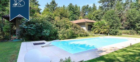 5 bedrooms Villa in Somma Lombardo, Italy No. 354849 7