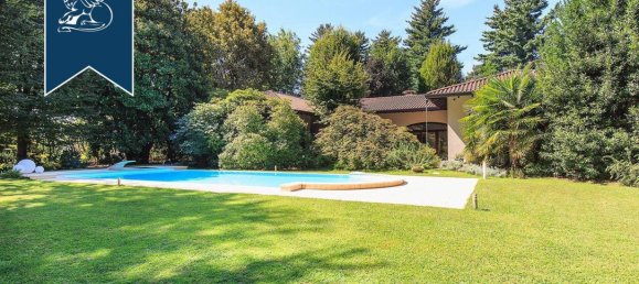 5 bedrooms Villa in Somma Lombardo, Italy No. 354849 14