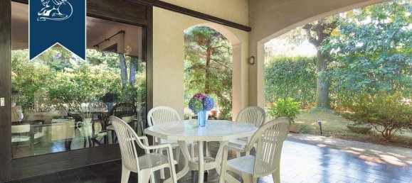 5 bedrooms Villa in Somma Lombardo, Italy No. 354849 27