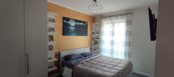 Квартира с 2 комнатами в Корбетта, Италия № 268874 15