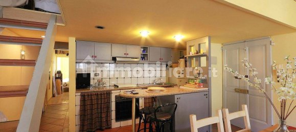 3 bedrooms Apartment in Florence, Italy No. 207301 4