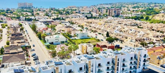 2 bedrooms Penthouse in La Zenia, Spain No. 178418 3