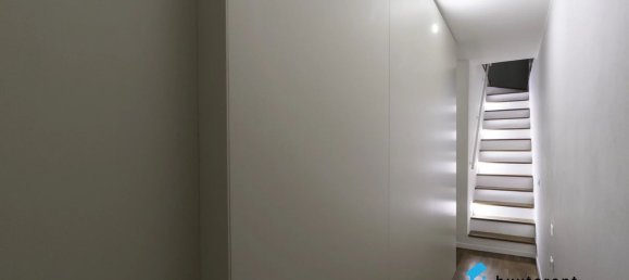 4 bedrooms Apartment in Milan, Italy No. 373176 14