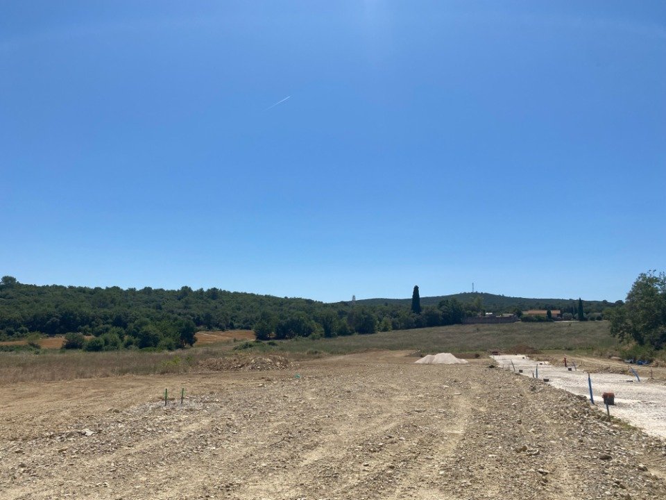 Grundstück in Montagnac, France, Nr. 104007