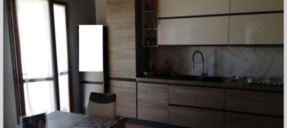 4 Schlafzimmer Wohnung in Castellucchio, Italy, Nr. 380887 5