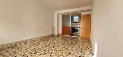 3 bedrooms Apartment in Zaragoza, Spain No. 245529