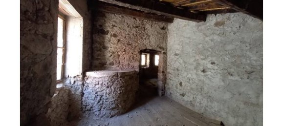 2 bedrooms House in Santu Lussurgiu, Italy No. 253242 2