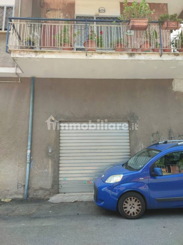 22m² Garage in Rome, Italy No. 327654