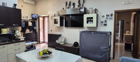 2 bedrooms Apartment in Cardito, Italy No. 379770 4
