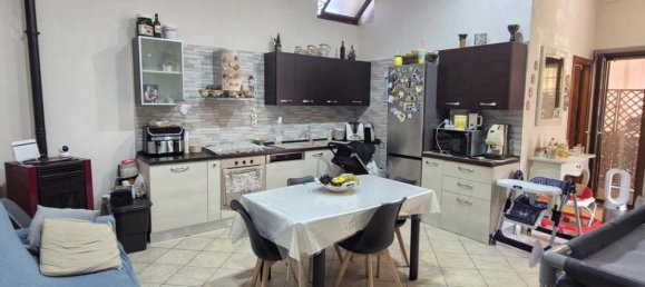 2 bedrooms Apartment in Cardito, Italy No. 379770 2