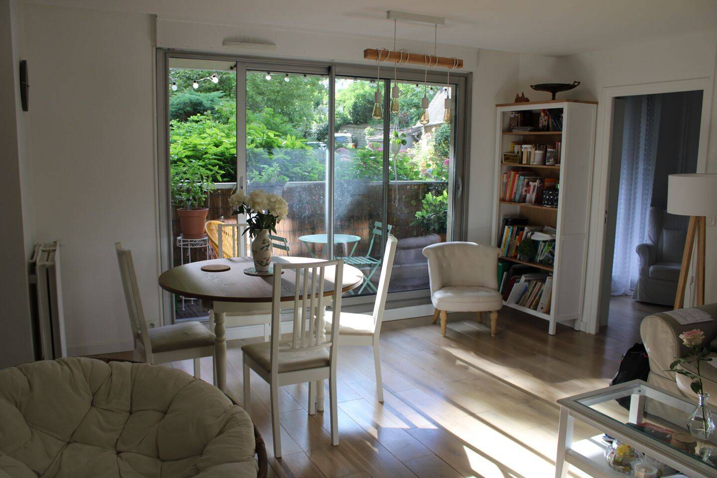 2 bedrooms Apartment in Chatillon, France No. 327053