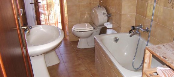 2 bedrooms House in Casola in Lunigiana, Italy No. 158952 8