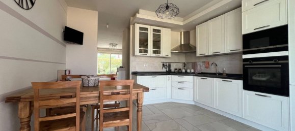 6 bedrooms Villa in Lastra a Signa, Italy No. 358450 11