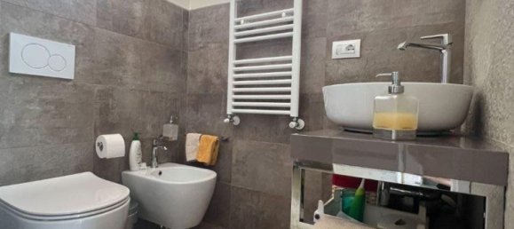 6 bedrooms Villa in Lastra a Signa, Italy No. 358450 13