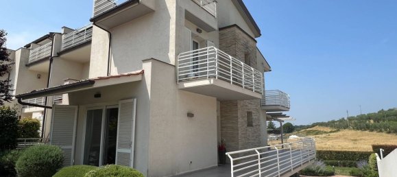 6 bedrooms Villa in Lastra a Signa, Italy No. 358450 3