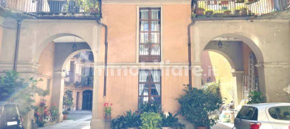 3 bedrooms Apartment in Turin, Italy No. 326814 2