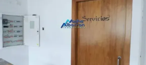 Коммерческая недвижимость 248м² в Бадахос, Испания № 156042 13