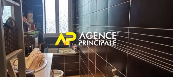 1 bedroom Apartment in Bezons, France No. 177975 9