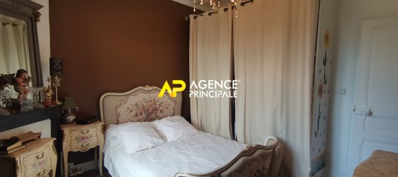 1 bedroom Apartment in Bezons, France No. 177975 7