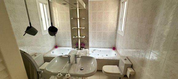 4 Schlafzimmer Wohnung in Sants-Montjuic, Spain, Nr. 144339 8