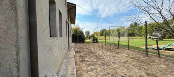 Дом с 9 комнатами в Роволон, Италия № 230792 6