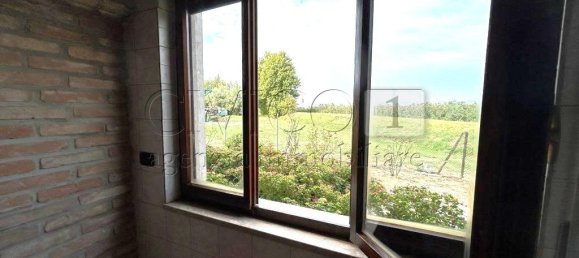 Дом с 9 комнатами в Роволон, Италия № 230792 22