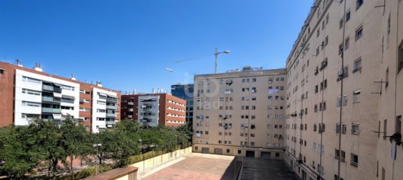 4 Schlafzimmer Wohnung in Sant Marti, Spain, Nr. 137297 21
