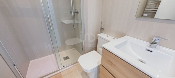 4 Schlafzimmer Wohnung in Sant Marti, Spain, Nr. 137297 17