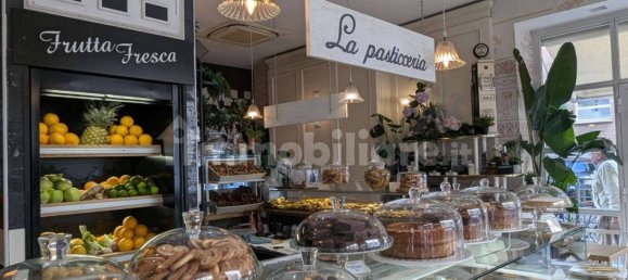 Propiedad comercial de 1 habitación en Rome, Italy No. 30991 10