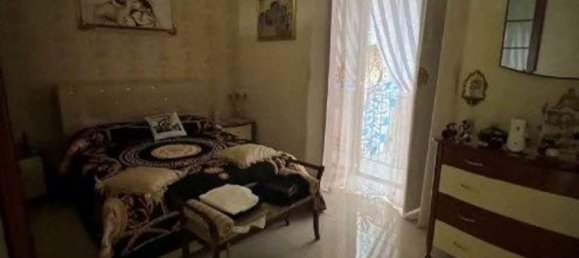 6 rooms Apartment in Ercolano, Italy No. 12918 9